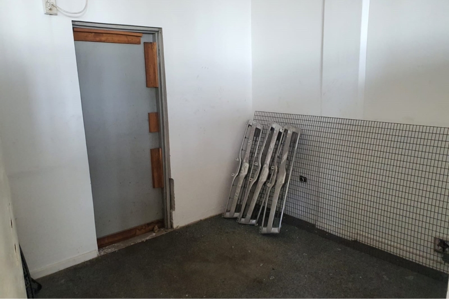 To Let commercial Property for Rent in North End Eastern Cape